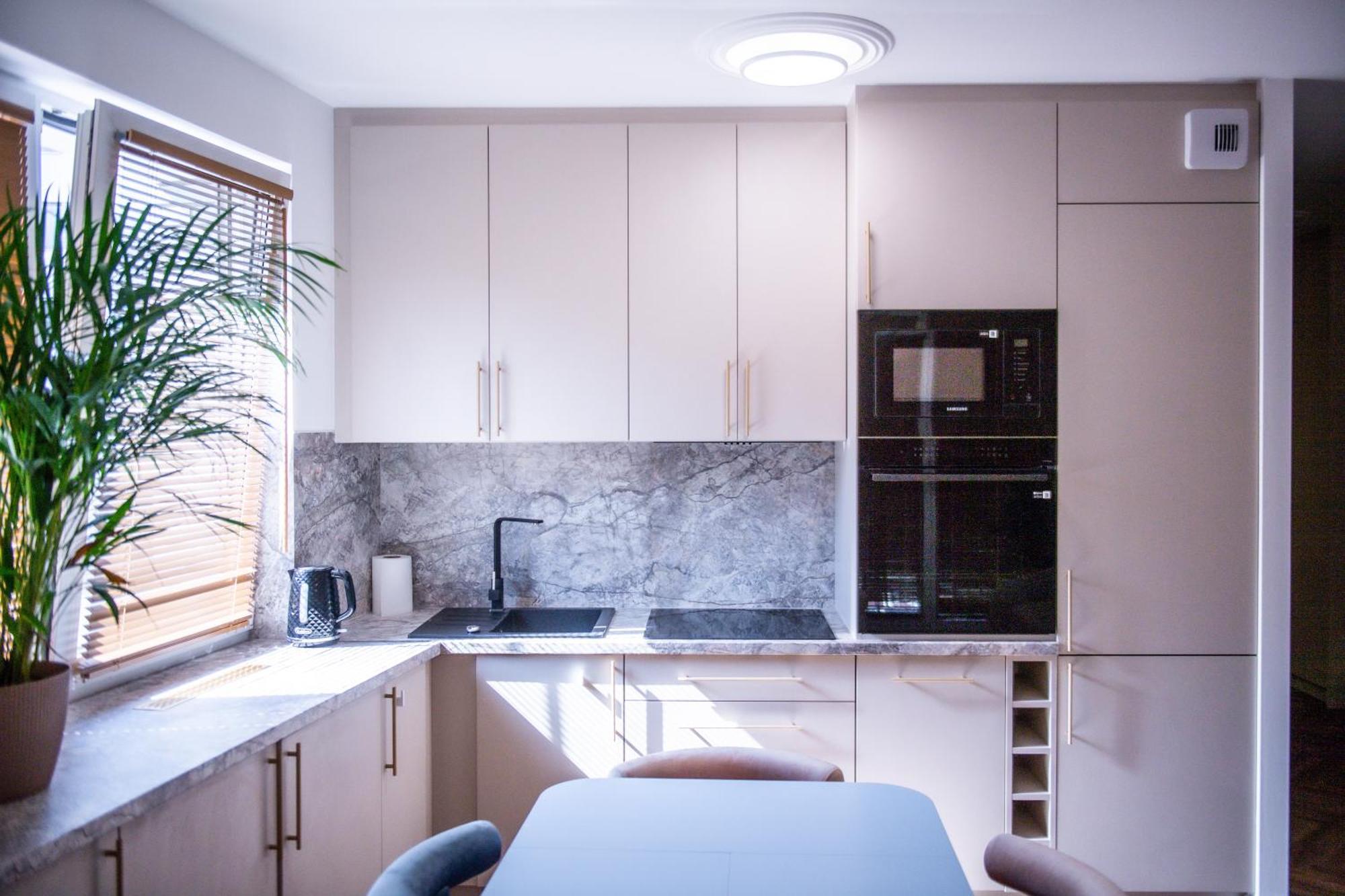 Apartament Mikolowska Z Balkonem Gliwice Ngoại thất bức ảnh